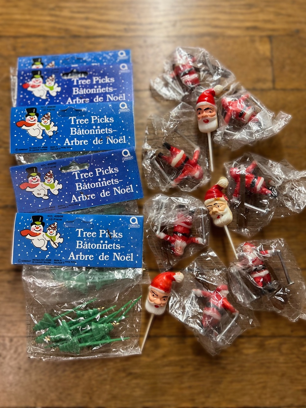 Amscan Red Santa Cake Toppers with Green Tree Picks